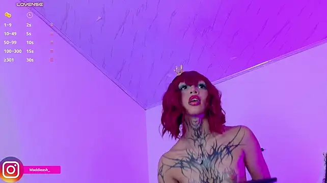 צ'אט XXX בשידור חי של MadieAsh