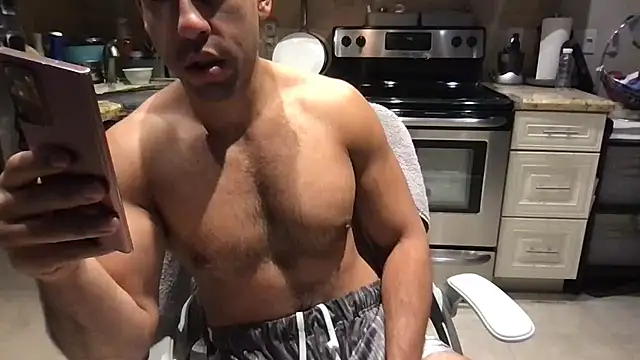 BigGuyMuscle লাইভ XXX চ্যাট