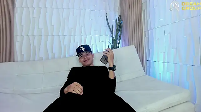 XXX chat uživo modela AmazingPartys