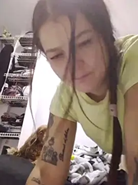 Fernandar2025's Live XXX Chat
