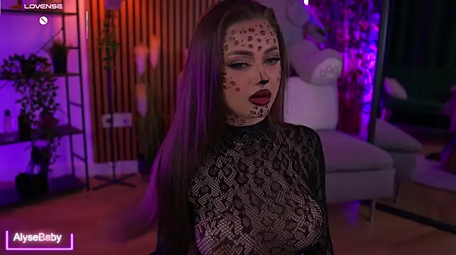 แชท XXX สดของ AlyseBaby