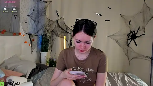 Chat XXX en directo de Nicole_Charm