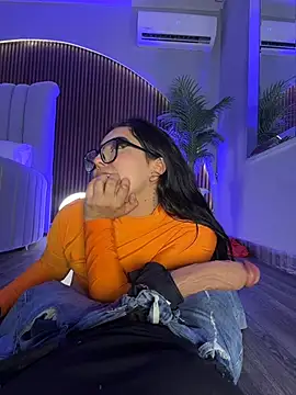 KatlynRous লাইভ XXX চ্যাট
