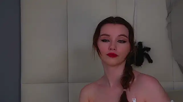 KeiraAsti Adlı Modelin Web Kamerası Şovu