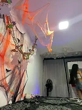 Živý XXX chat Rouse_Monroe