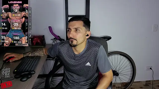 Marck_Muscle লাইভ XXX চ্যাট