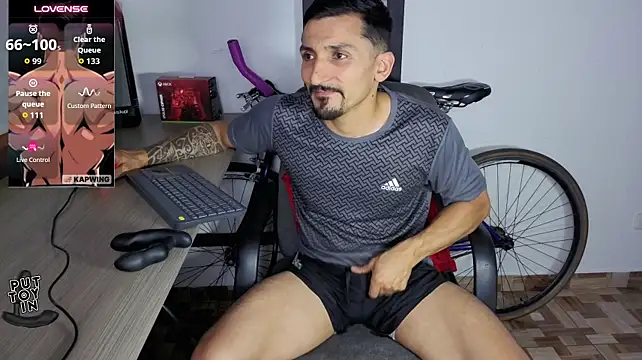 Chat XXX Live Marck_Muscle
