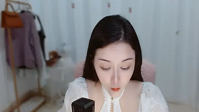 Amy-cnbaby's Live XXX Chat