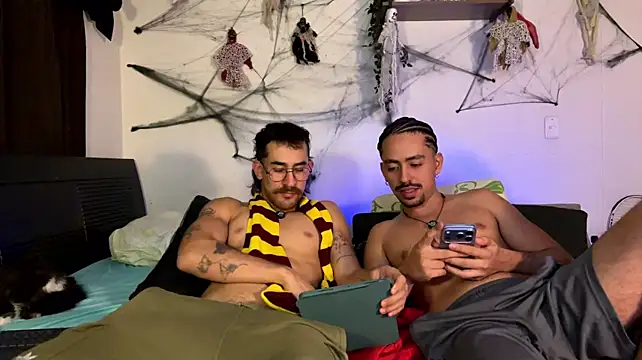 Czat XXX na żywo – Aaron_wheel