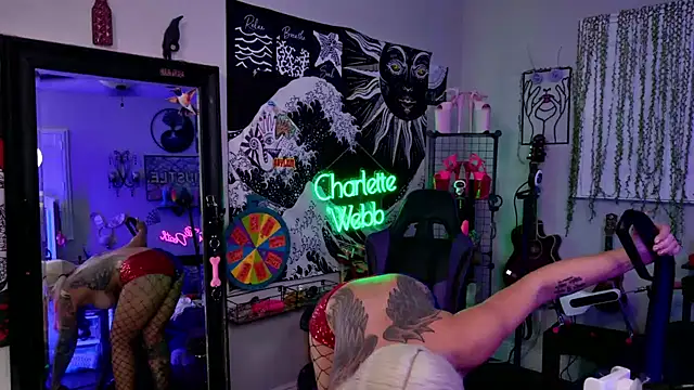 CharletteWebb Live XXX Chat