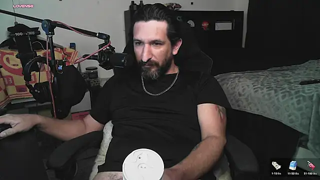Chat +18 de DevilPup75_ ao vivo