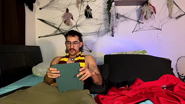 Aaron_wheel Chat XXX live