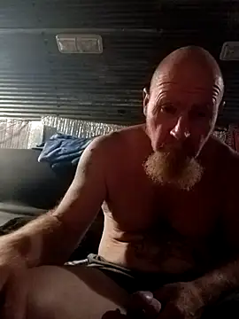 Redhitcher XXX чат на живо