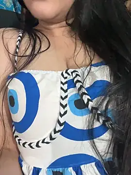 Vhjigdcntrddvbj Chat XXX live