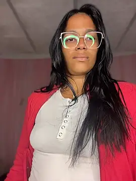 XXX chat uživo modela FlorSalvaje_