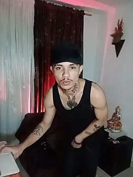 HannibalLester Live XXX-Chat