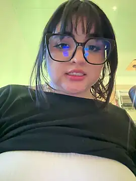 hanna_bunny1's Live XXX Chat