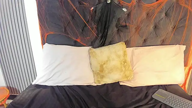 Czat XXX na żywo – Violeth-Smit