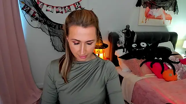 PassionGlow Adlı Modelin Canlı XXX Sohbeti