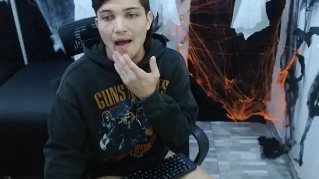 Chat +18 de tommydans ao vivo