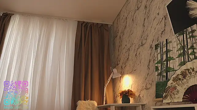 XXX chat uživo modela AliceLebel