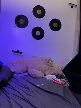 miacanela_xo élő XXX-chatje