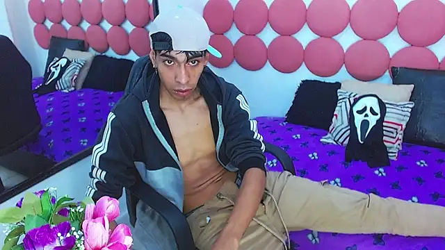 Drake_Jack Live XXX Chat
