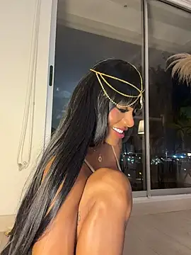 HOT_LADY_777 Adlı Modelin Canlı XXX Sohbeti