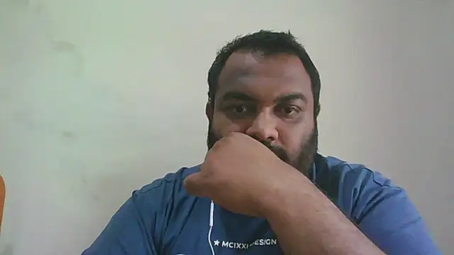 FatCockBoySL Adlı Modelin Canlı XXX Sohbeti
