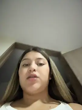 Chat XXX ao vivo de lunablossom_