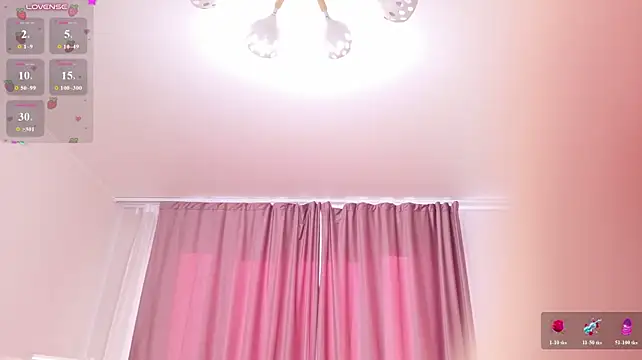 Chat +18 de MiiyaYummy ao vivo