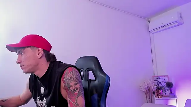 Онлайн чат XXX Handsomeboyss19