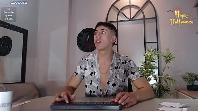 Gerard_evans_ live XXX chat