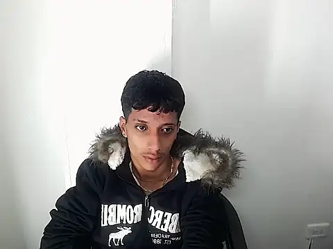 XXX chat uživo modela brayan__hot__