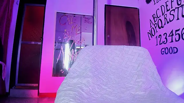venus-03 live XXX chat