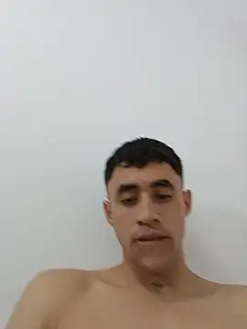 Cris-h live XXX chat