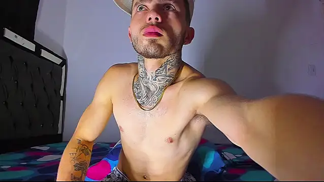 zeus_eddy Adlı Modelin Canlı XXX Sohbeti