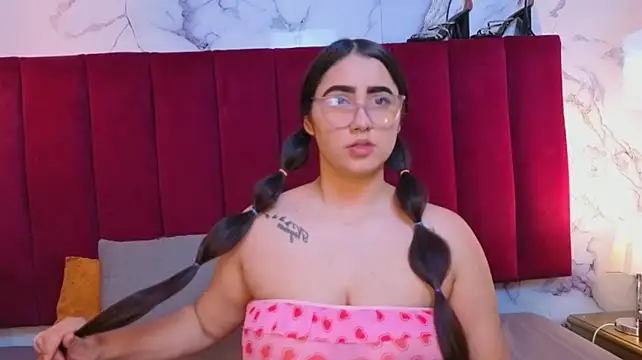 JESSYCORTES Adlı Modelin Canlı XXX Sohbeti