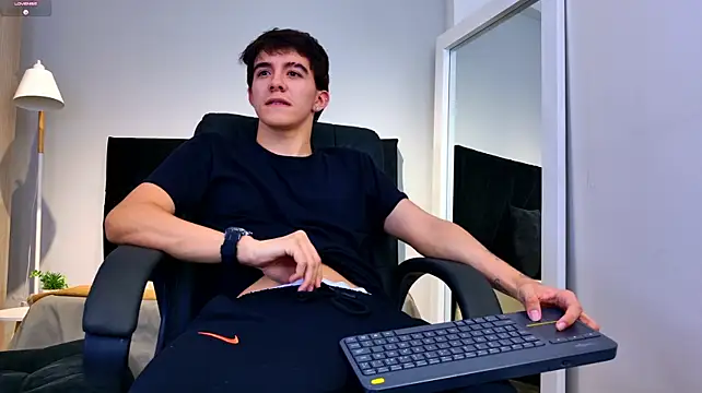 Austinboltn Live XXX chat