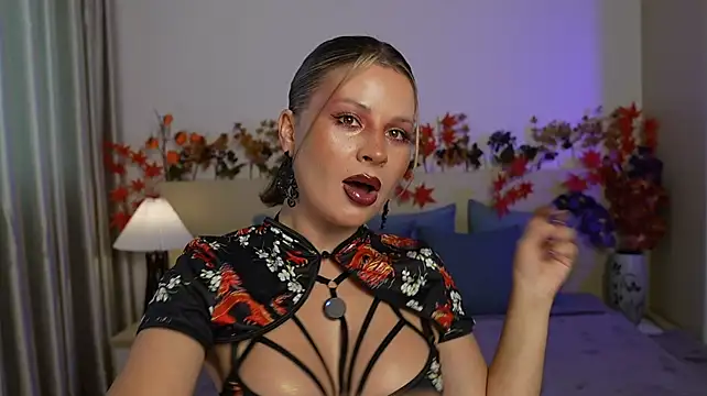 Chat +18 de Me-Dea ao vivo
