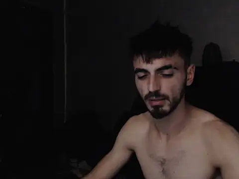 GodFindom élő XXX-chatje