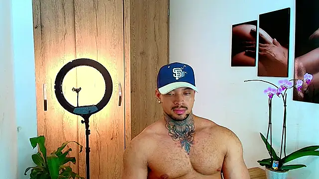 Stiven_collins' Live XXX Chat