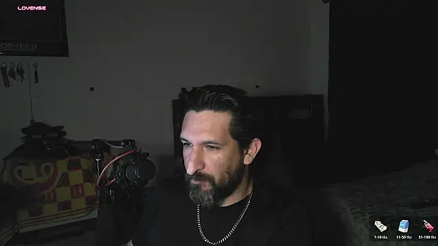 XXX chat uživo modela DevilPup75_