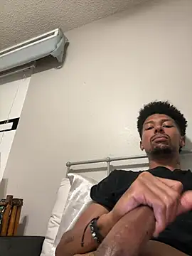 BigPrettyDick777n Live XXX chat