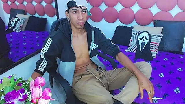 Drake_Jack Live XXX Chat