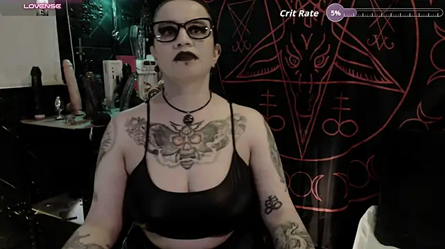 Chat +18 de Evil_Queen_666 ao vivo