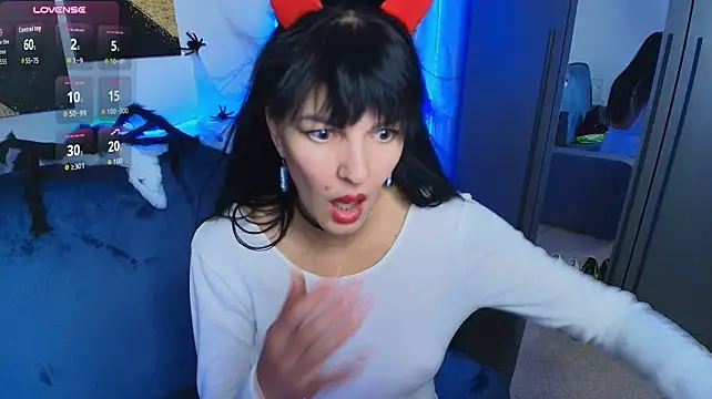 Agata__Moore 现场XXX聊天