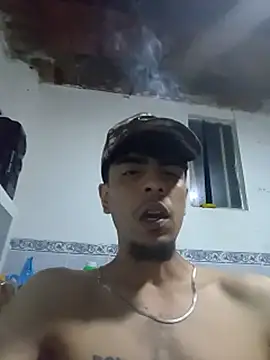 Show modela Endrick-23 na web-kameri
