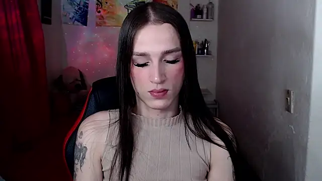 Playwithlulut77 élő XXX-chatje