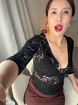 Doudou-a's Live XXX Chat